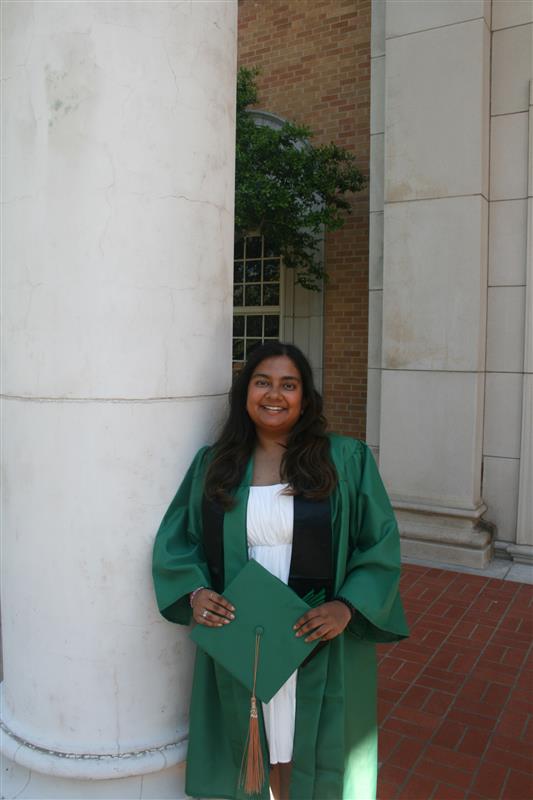 Sneha's Headshot